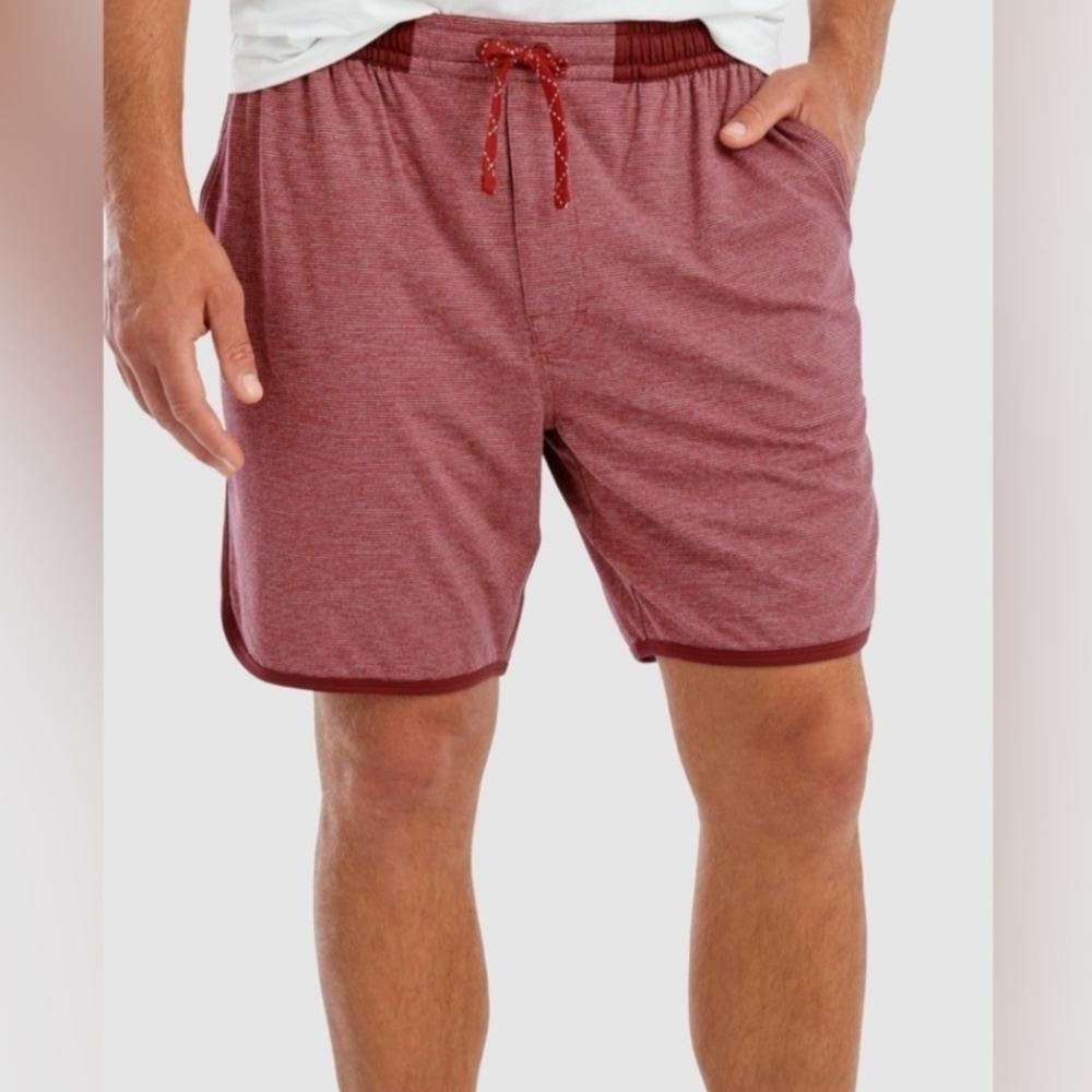 Johnnie-O Ricky Prep-Formance Shorts in Red Stripes Size Small